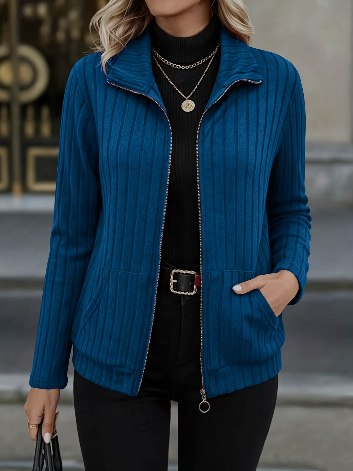 Dorothea | Damen Strickjacke gerippt mit Reißverschluss Stehkragen