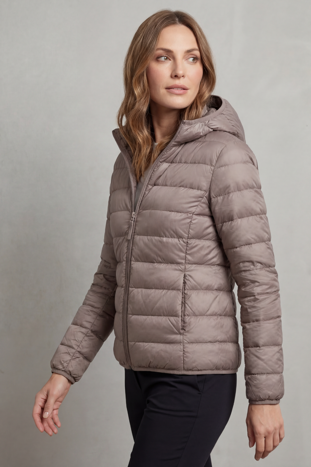 Freyana | Gesteppte Kapuzen Winterjacke Damen Leicht