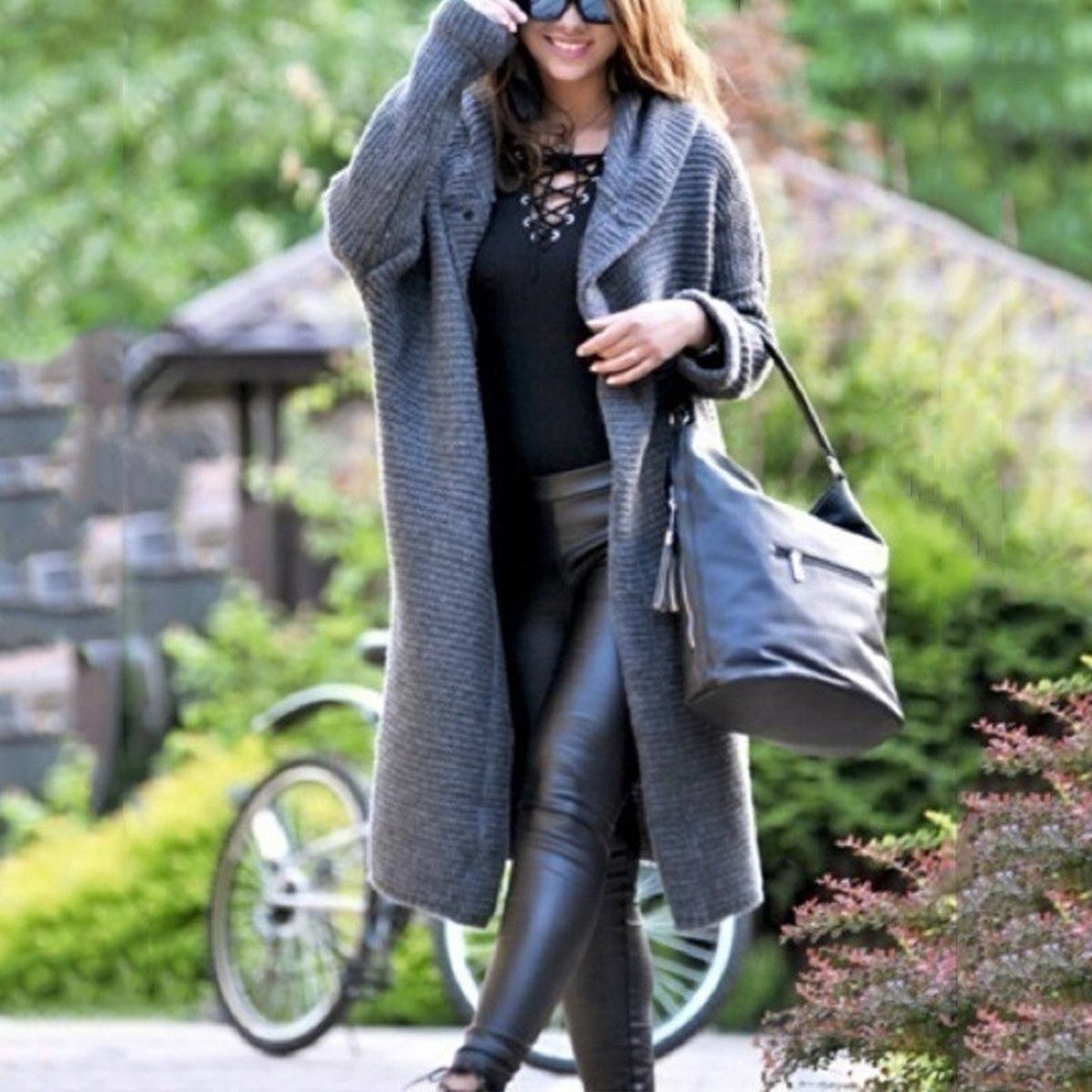 Pieternel | Strickjacke Damen lang mit Kapuze, oversize gestrickt