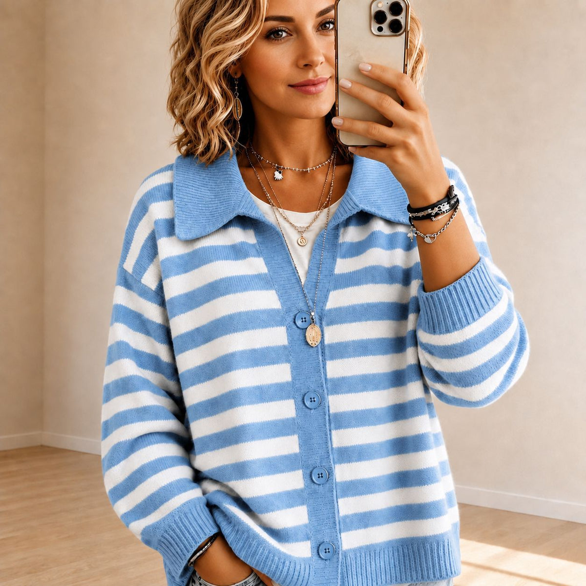 Lissy | Gestreifte Strickjacke mit Reverskragen für Damen